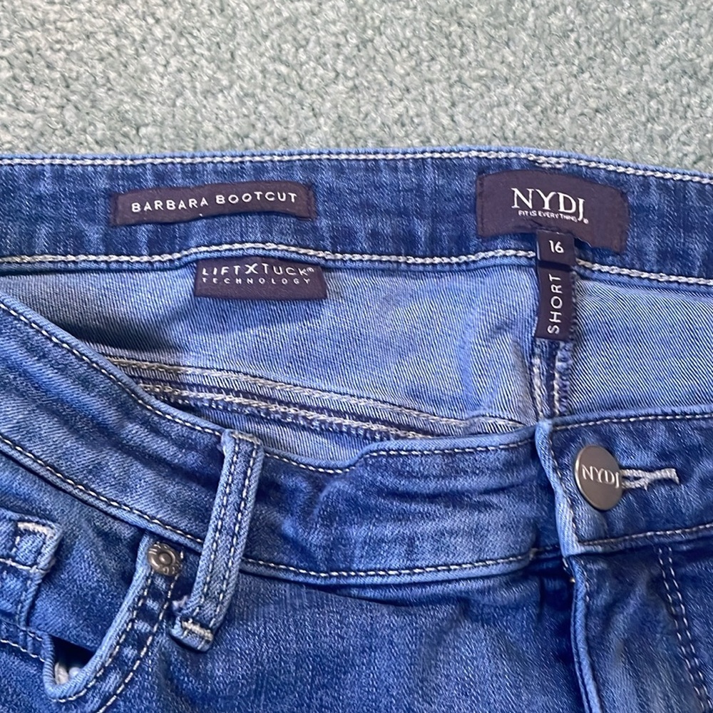 NYDJ Barbara Bootcut Jeans Size 16 Short with Lift Tuck Technology - Picture 11 of 11